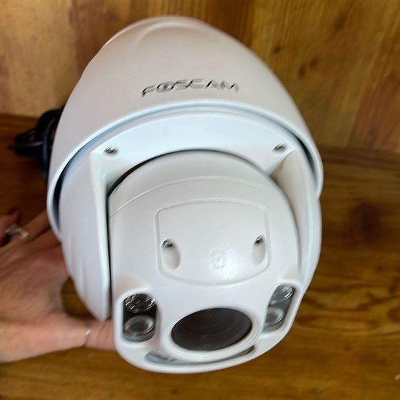 Foscam Outdoor PTZ 4X optical zoom HD 1080P Wifi Security Camera - Picture 3 of 15